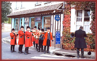 Chasse a courre au depart des chambres d'hote Le Kilt a Lyons la Foret dans l'eure en Normandie